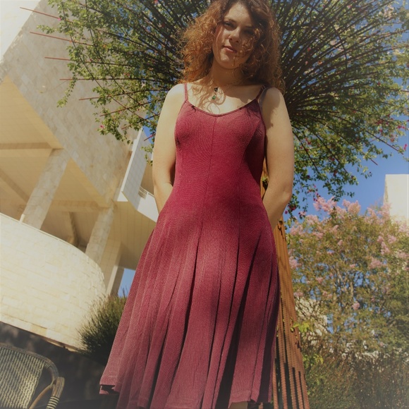 Meet Your Posher, Gabrielle - Picture 2 of 2